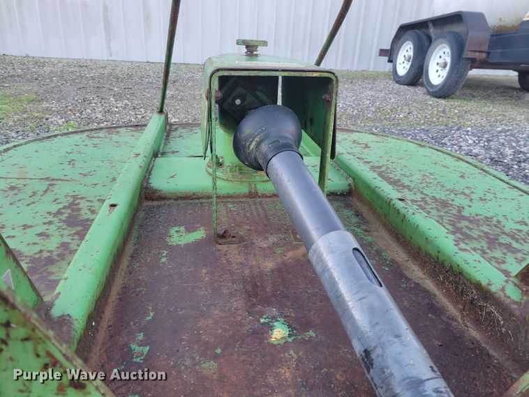 image for item IV9666 John Deere 506  rotary mower