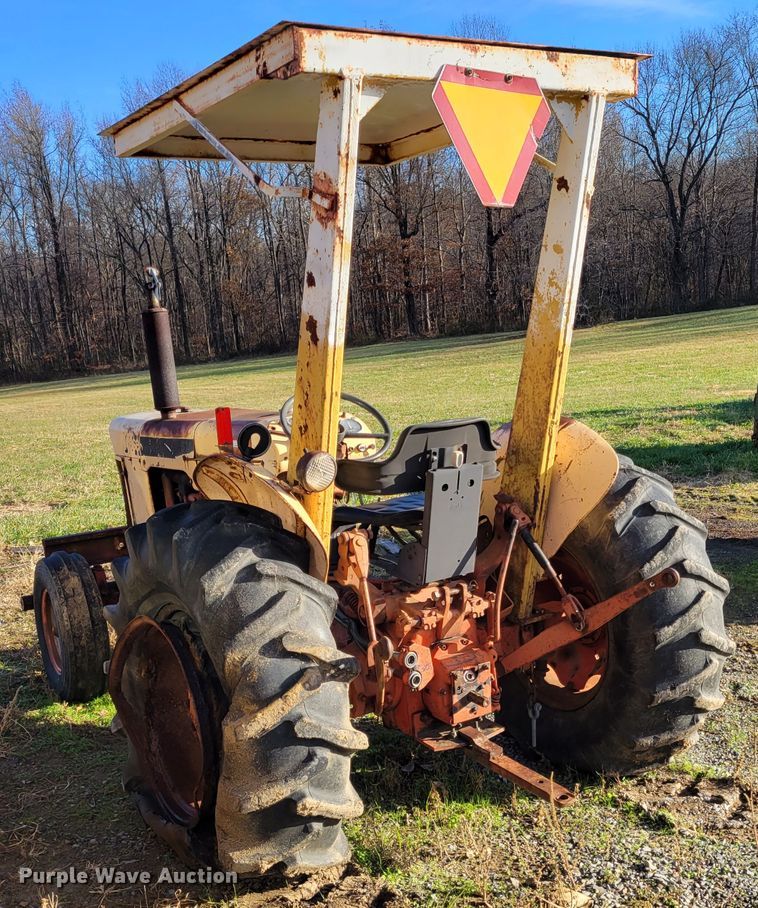 image for item IV9667 Case 570  tractor