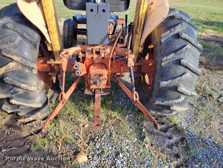 image for item IV9667 Case 570  tractor