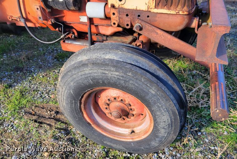 image for item IV9667 Case 570  tractor