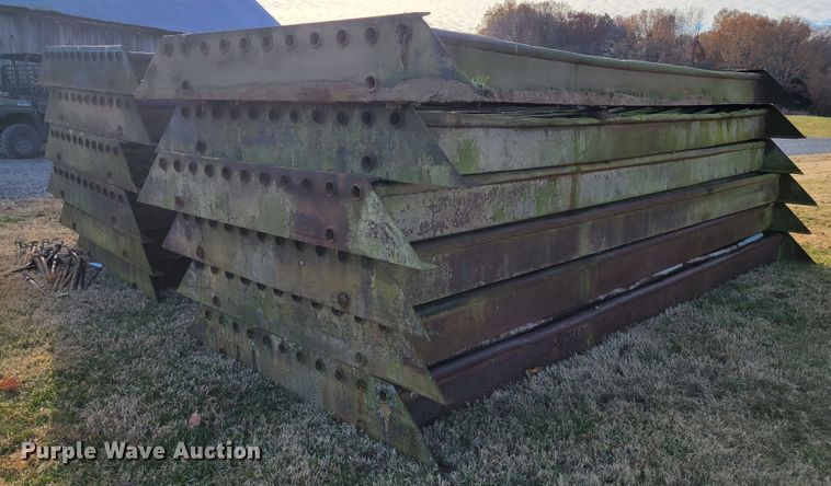 image for item IV9668 (12) cattle guards