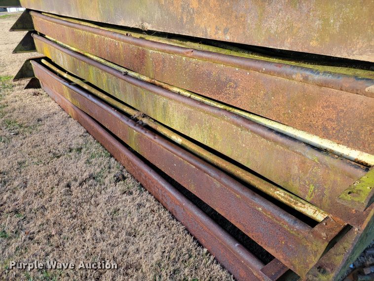 image for item IV9668 (12) cattle guards