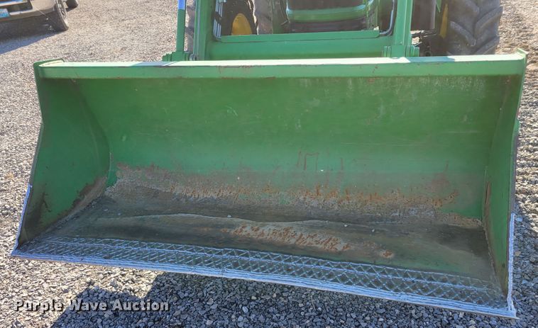 image for item IV9670 2011 John Deere 5101E  MFWD tractor