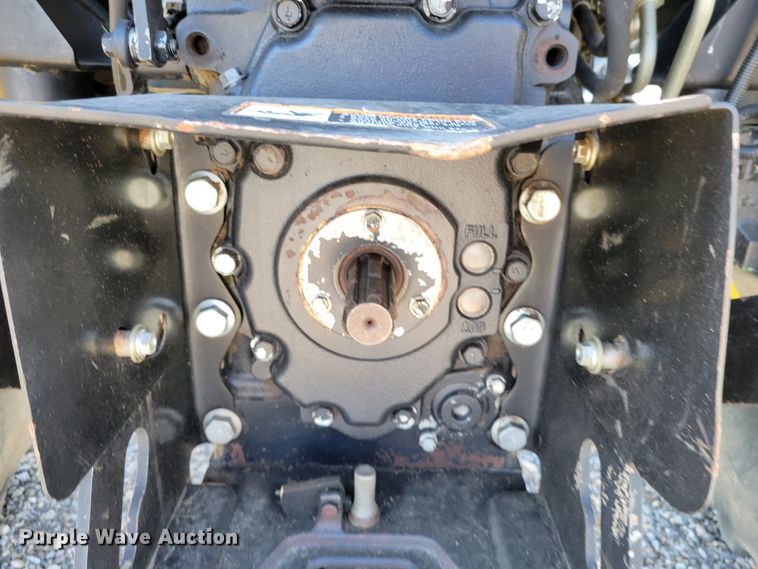 image for item IV9670 2011 John Deere 5101E  MFWD tractor