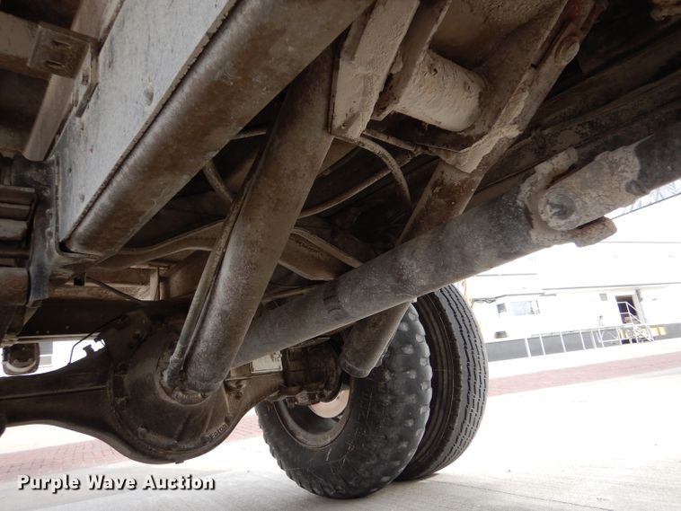 image for item IV9840 1985 Chevrolet C70  grain truck