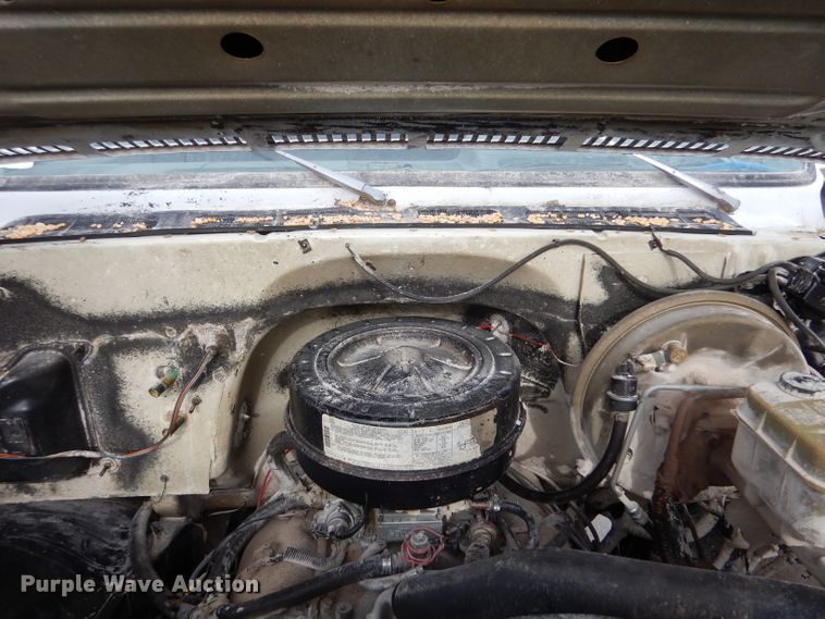 image for item IV9840 1985 Chevrolet C70  grain truck