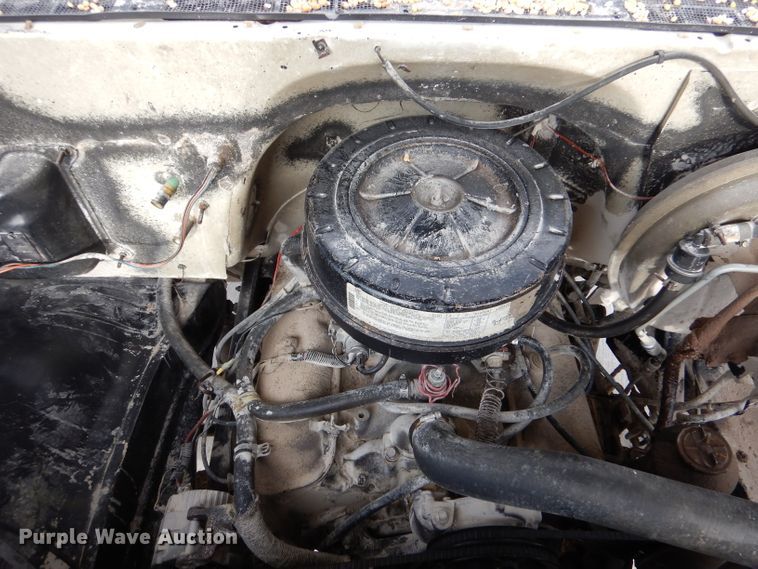 image for item IV9840 1985 Chevrolet C70  grain truck