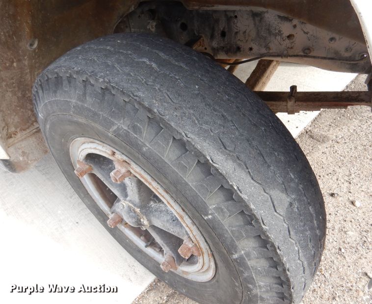 image for item IV9840 1985 Chevrolet C70  grain truck