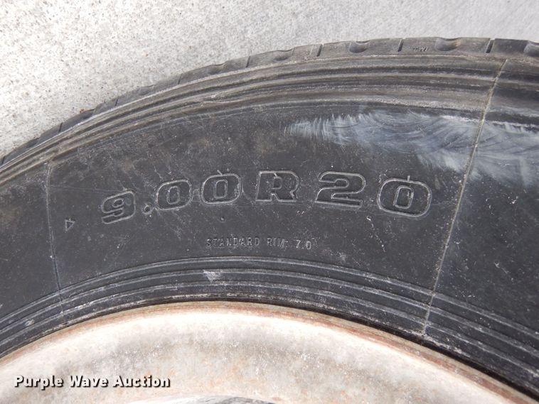 image for item IV9840 1985 Chevrolet C70  grain truck