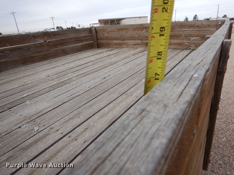 image for item IV9853 1949 Chevrolet 6400  dump flatbed truck