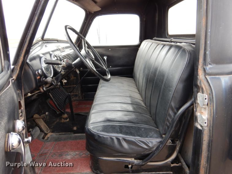 image for item IV9853 1949 Chevrolet 6400  dump flatbed truck