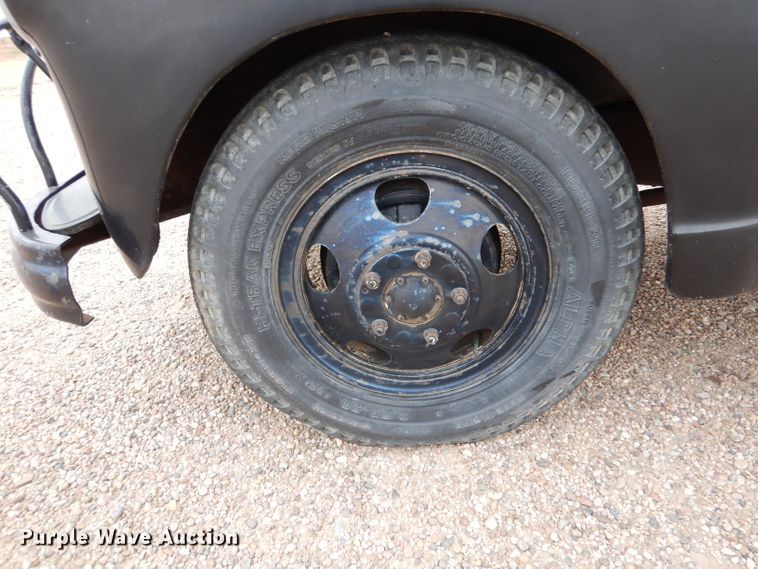 image for item IV9853 1949 Chevrolet 6400  dump flatbed truck