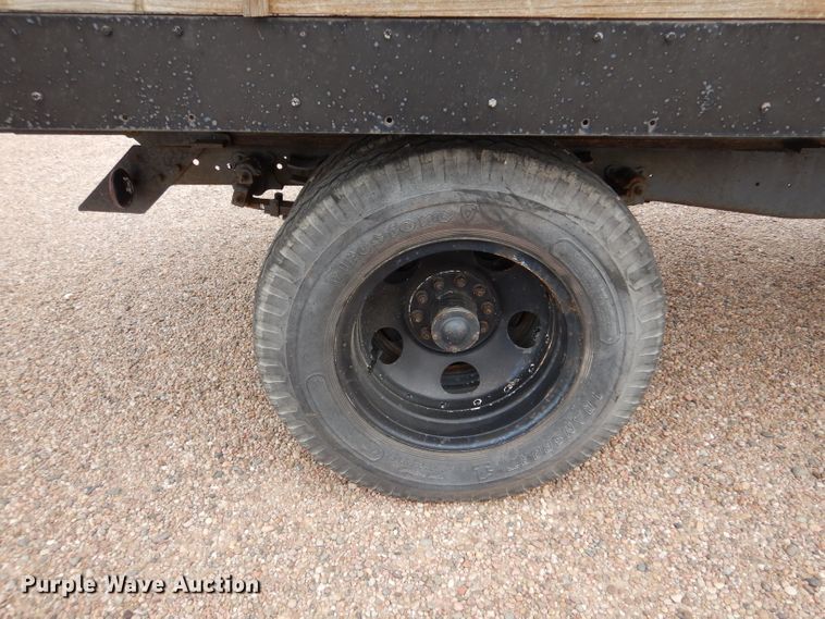 image for item IV9853 1949 Chevrolet 6400  dump flatbed truck