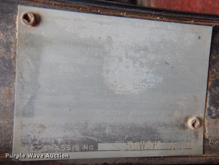 image for item IV9853 1949 Chevrolet 6400  dump flatbed truck