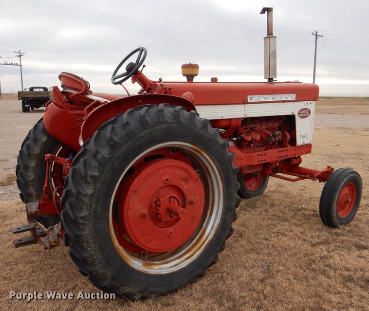 image for item IV9856 1960 Farmall 460  tractor