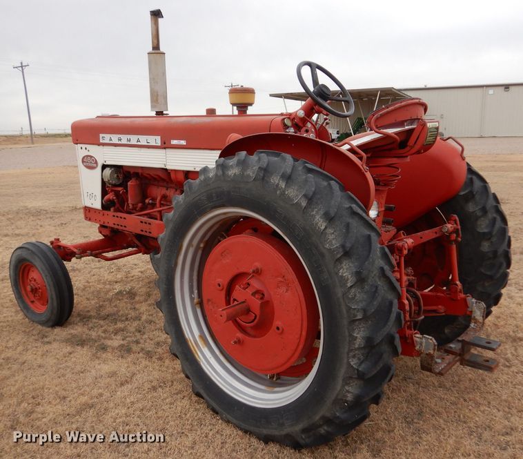 image for item IV9856 1960 Farmall 460  tractor
