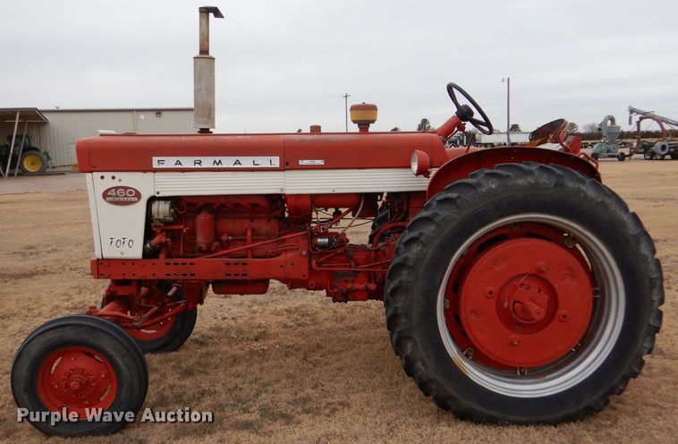 image for item IV9856 1960 Farmall 460  tractor