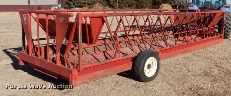 image for item IV9866 Titan West EZMT  hay bale feeder
