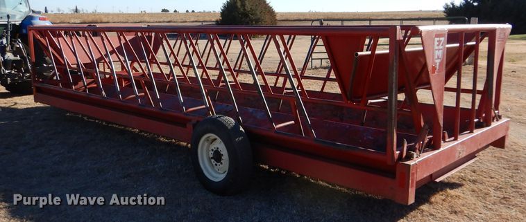 image for item IV9866 Titan West EZMT  hay bale feeder