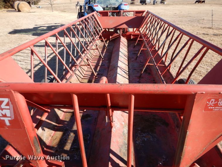 image for item IV9866 Titan West EZMT  hay bale feeder