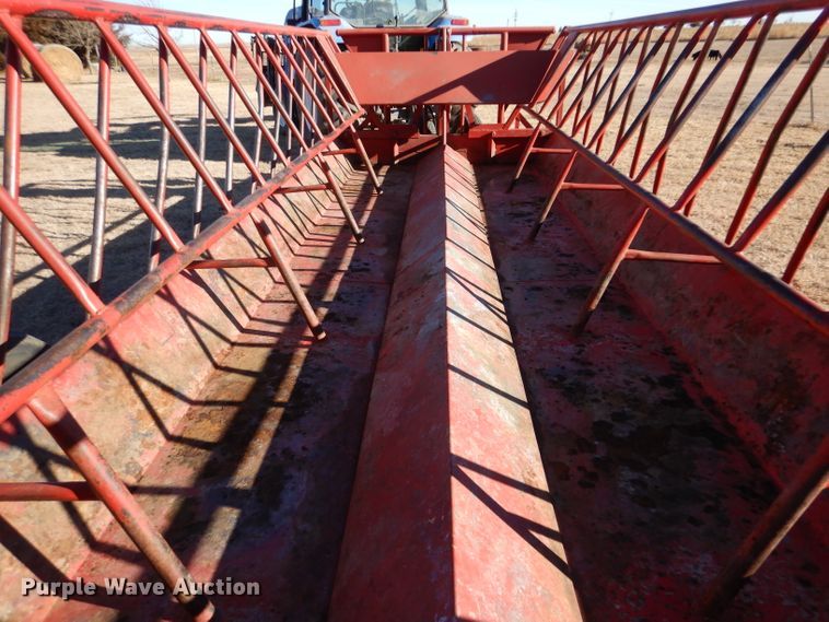 image for item IV9866 Titan West EZMT  hay bale feeder