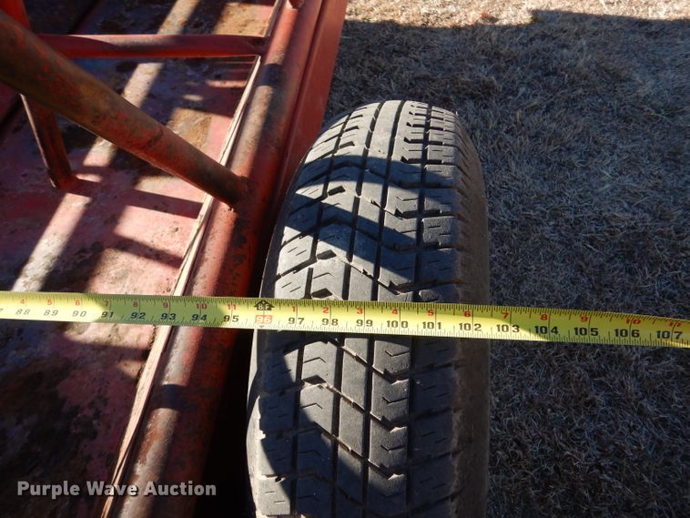 image for item IV9866 Titan West EZMT  hay bale feeder