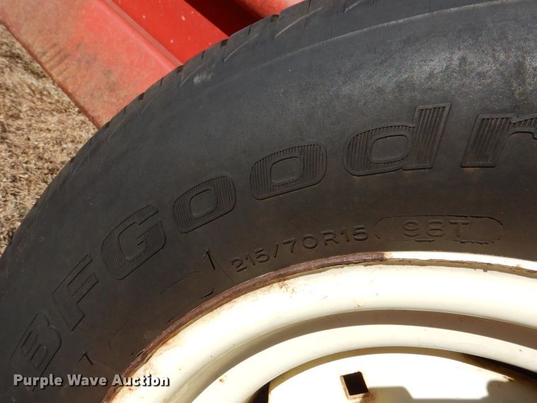 image for item IV9866 Titan West EZMT  hay bale feeder