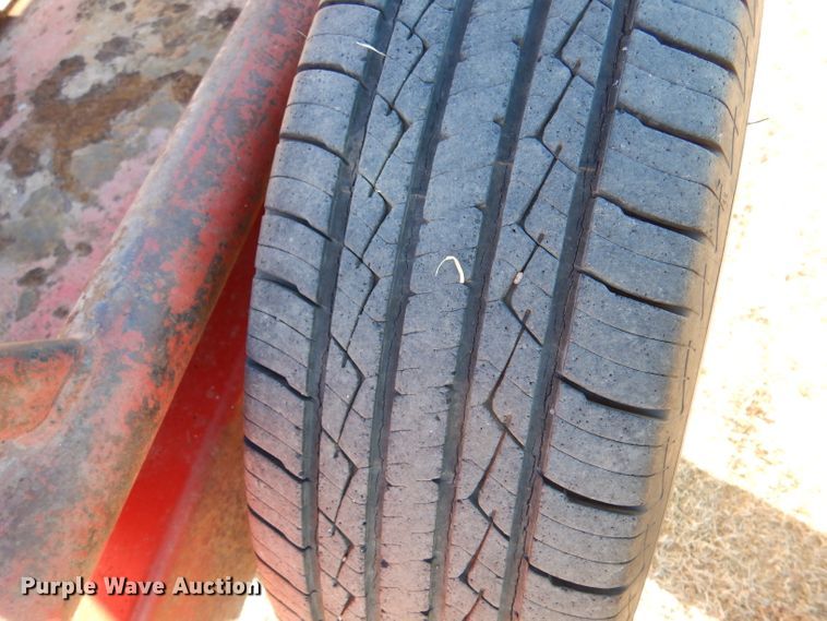 image for item IV9866 Titan West EZMT  hay bale feeder