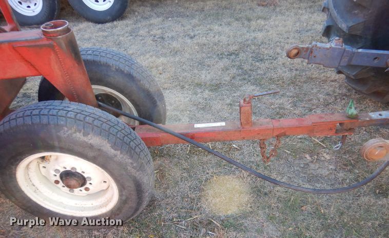 image for item IV9866 Titan West EZMT  hay bale feeder