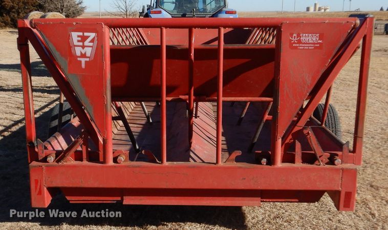 image for item IV9867 Titan West EZMT  hay bale feeder