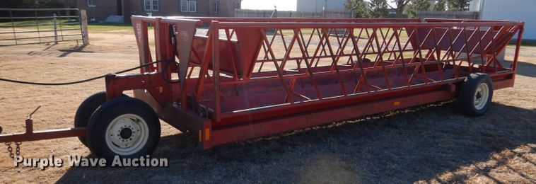 image for item IV9867 Titan West EZMT  hay bale feeder