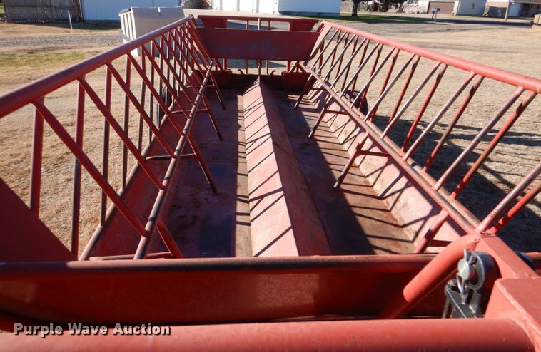 image for item IV9867 Titan West EZMT  hay bale feeder