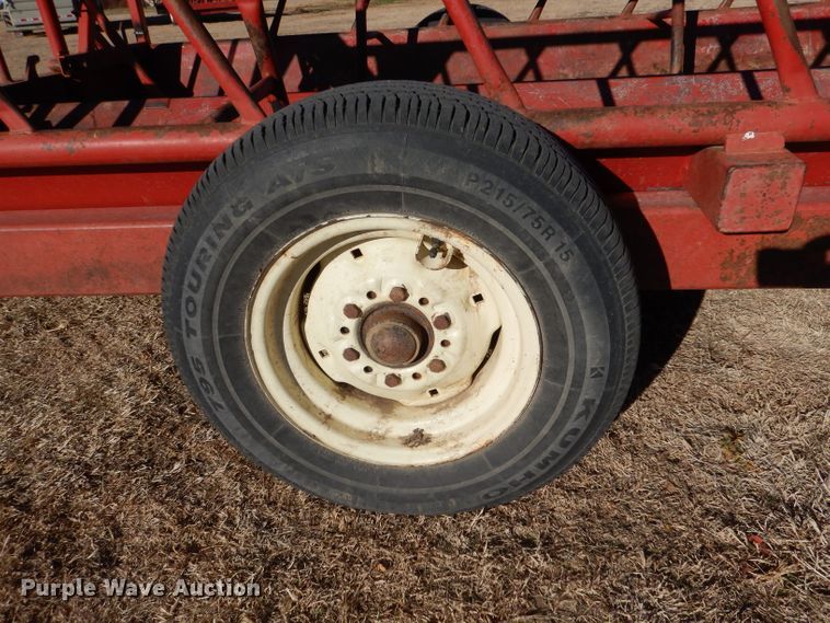 image for item IV9867 Titan West EZMT  hay bale feeder