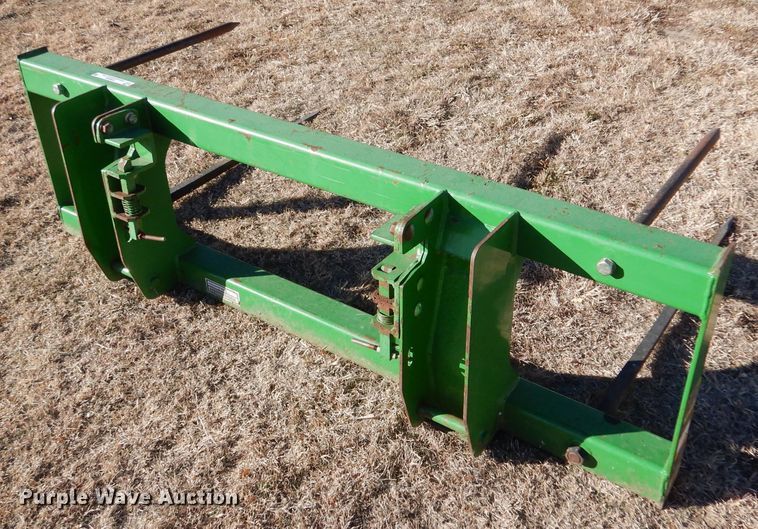 image for item IV9868 Frontier  bale spear