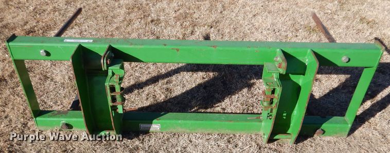 image for item IV9868 Frontier  bale spear