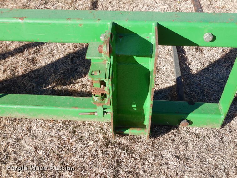 image for item IV9868 Frontier  bale spear