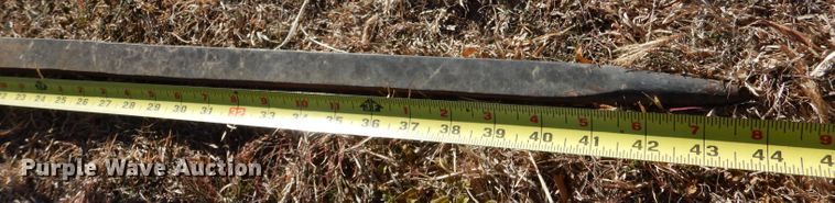 image for item IV9868 Frontier  bale spear