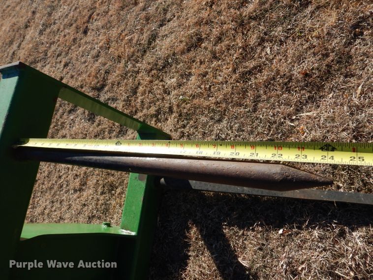 image for item IV9868 Frontier  bale spear