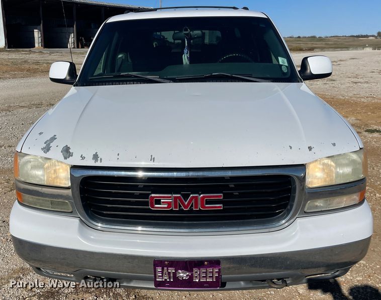 image for item IX9560 2000 GMC Yukon XL 2500  SUV