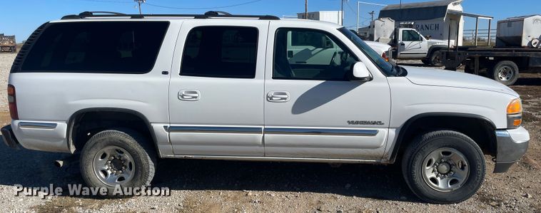 image for item IX9560 2000 GMC Yukon XL 2500  SUV