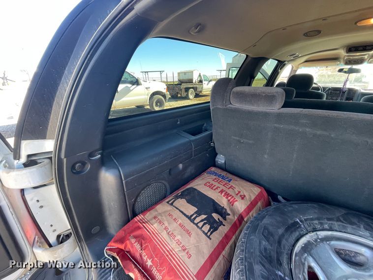 image for item IX9560 2000 GMC Yukon XL 2500  SUV