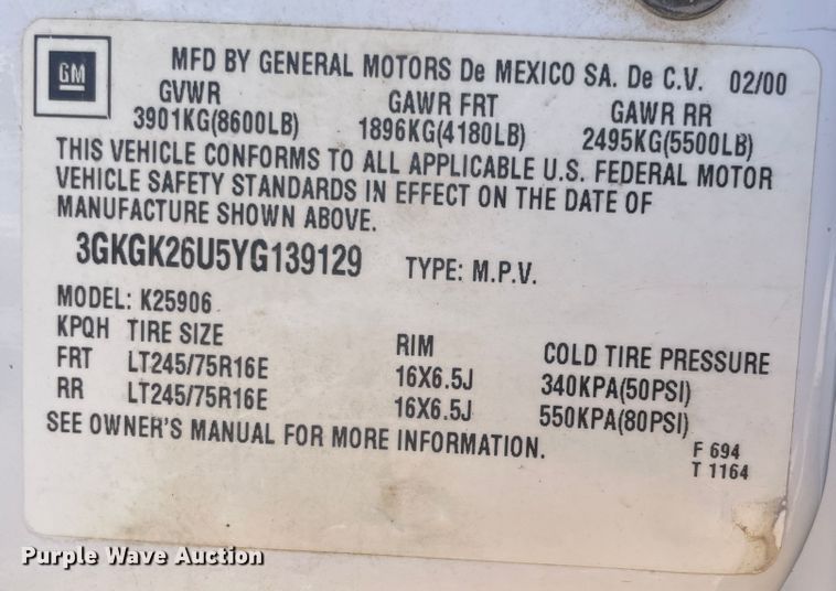 image for item IX9560 2000 GMC Yukon XL 2500  SUV