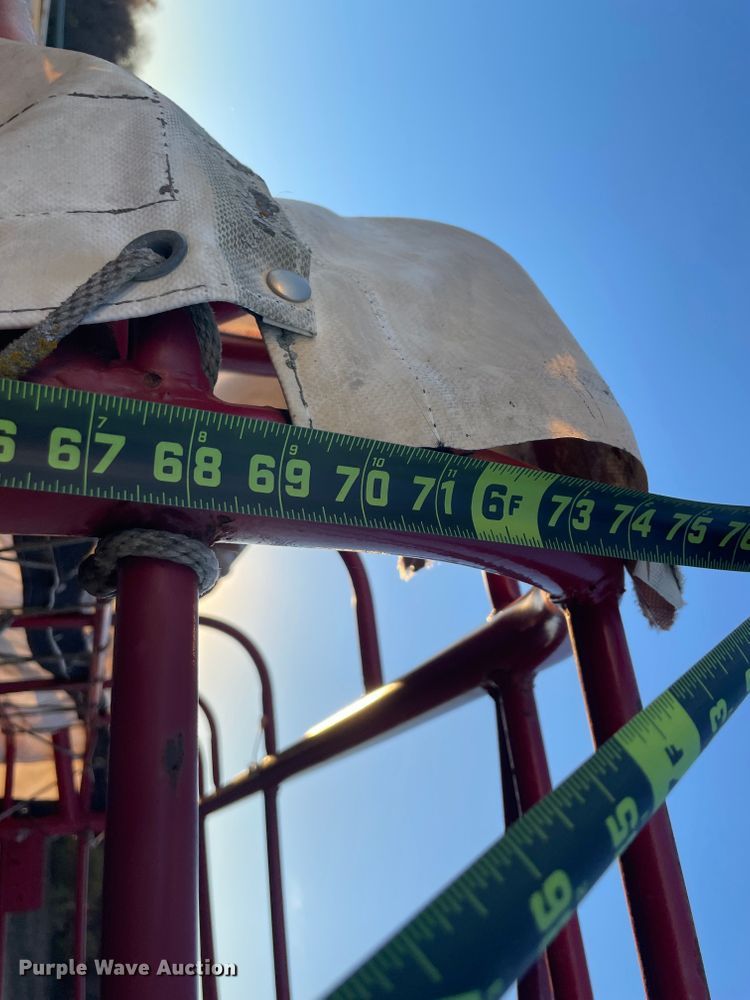 image for item IX9563 1995 Gooseneck A6A1  livestock trailer