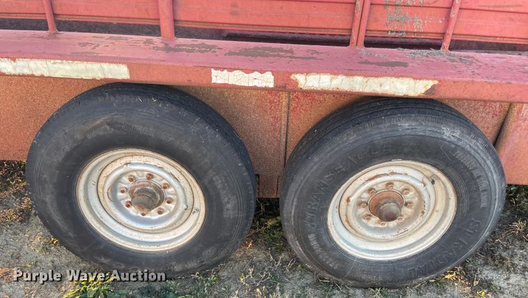 image for item IX9563 1995 Gooseneck A6A1  livestock trailer