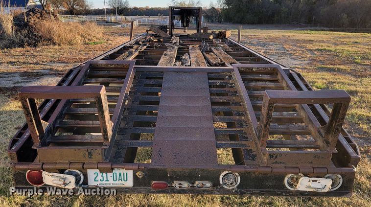 image for item IX9564 1982 Triangle K  equipment trailer