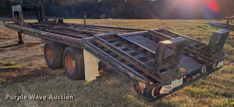 image for item IX9564 1982 Triangle K  equipment trailer