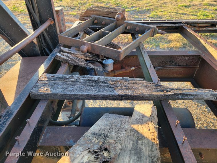 image for item IX9564 1982 Triangle K  equipment trailer