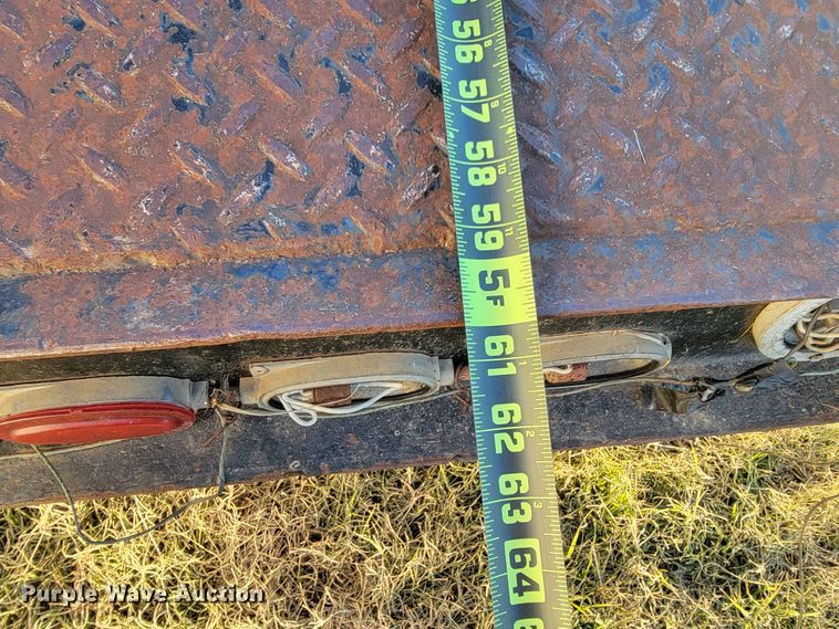 image for item IX9564 1982 Triangle K  equipment trailer