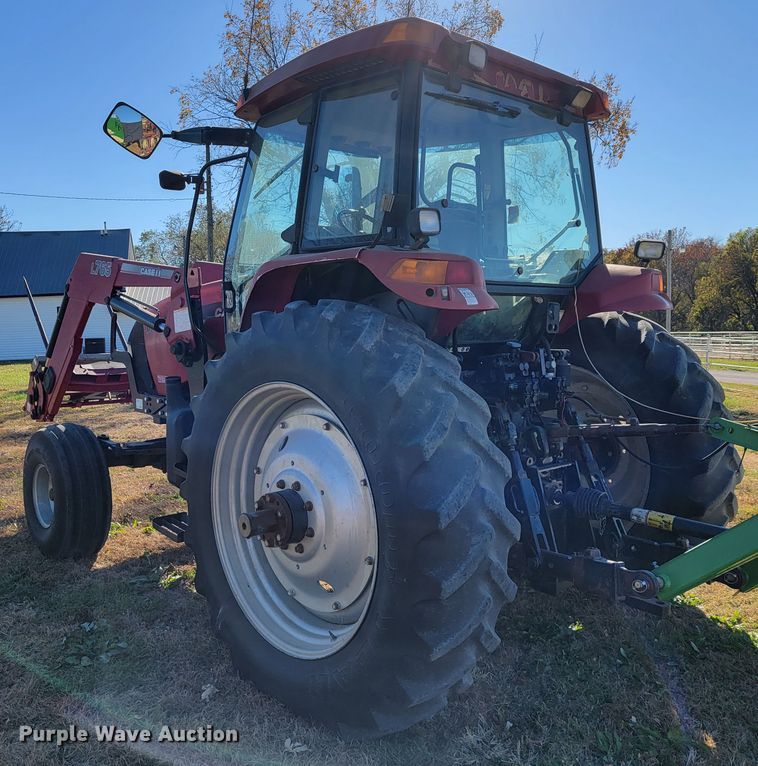 image for item IX9565 2003 Case IH MXM155  tractor