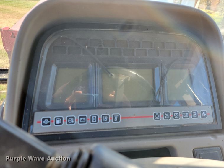 image for item IX9565 2003 Case IH MXM155  tractor